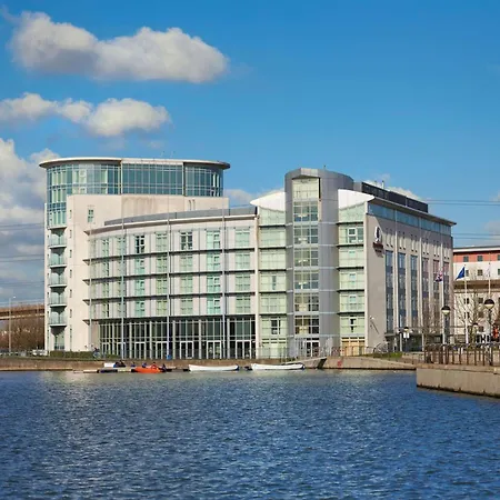 Doubletree By Hilton London Excel-3